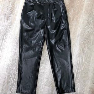 Halston size LG faux leather pants